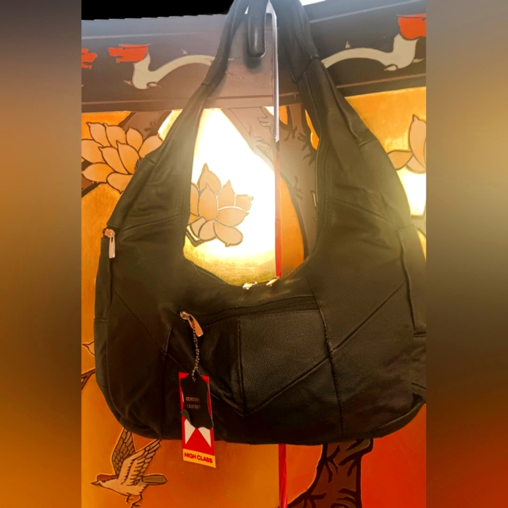 WOMEN'S  GENUINE LEATHER HOBO BAG, BLACK, NWT